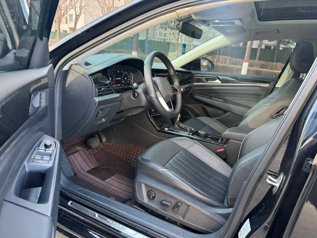 Volkswagen Passat — Фото автомобиля 9