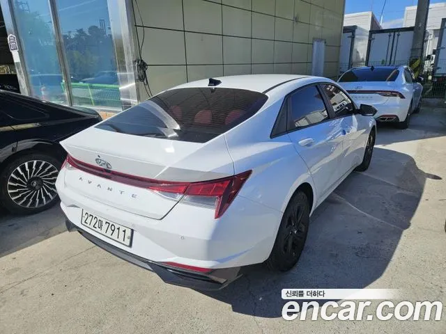 Hyundai Avante — Фото автомобиля 5