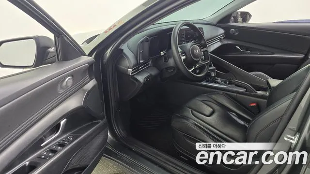 Hyundai AVANTE Avante (CN7) 1.6 LPi (Для проката) — Фото автомобиля 10