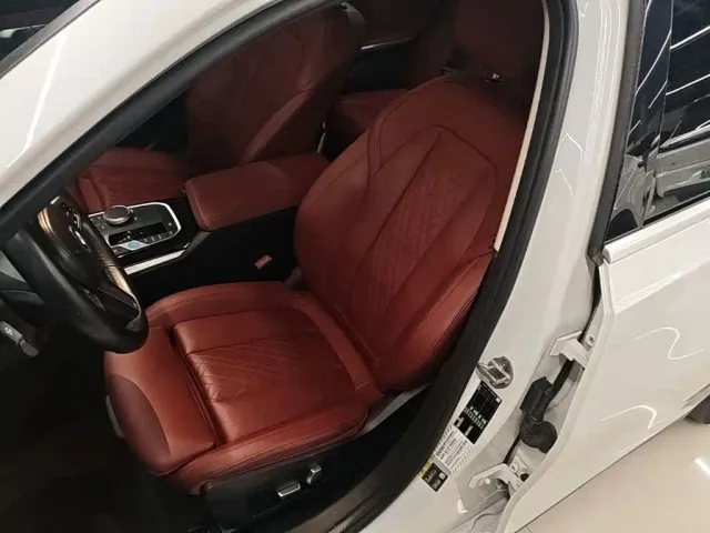 BMW i3 — Фото автомобиля 14
