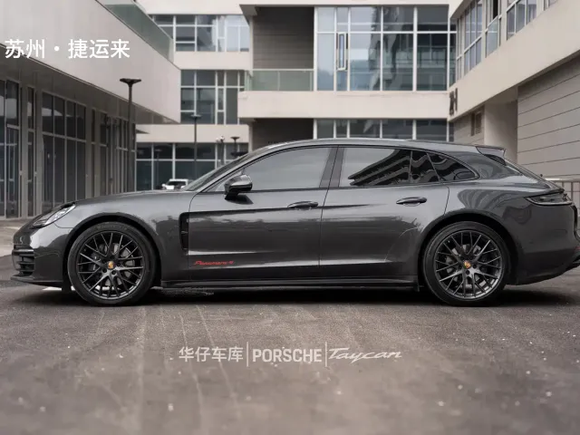 Porsche Panamera — Фото автомобиля 11