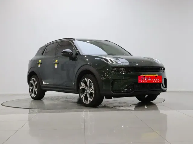 Lynk & Co 06 — Фото автомобиля 3