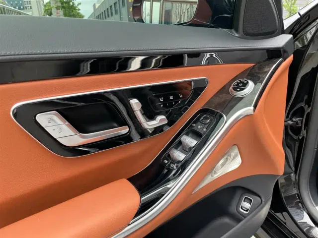 Mercedes-Benz S-Class — Фото автомобиля 11