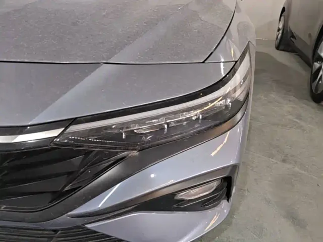 Hyundai Elantra — Фото автомобиля 23