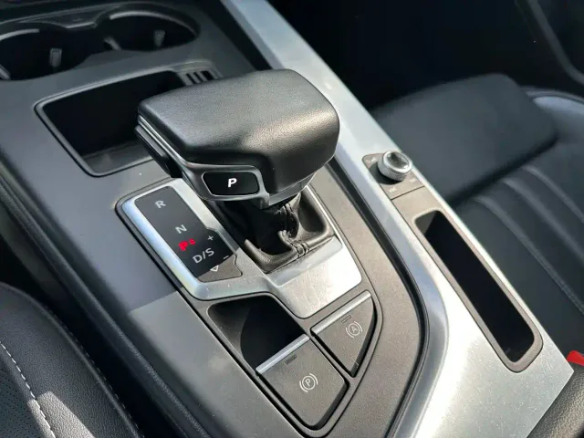 Audi A4L — Фото автомобиля 9