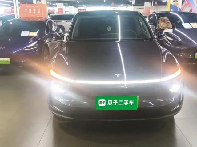 Tesla Model Y — Фото автомобиля 2