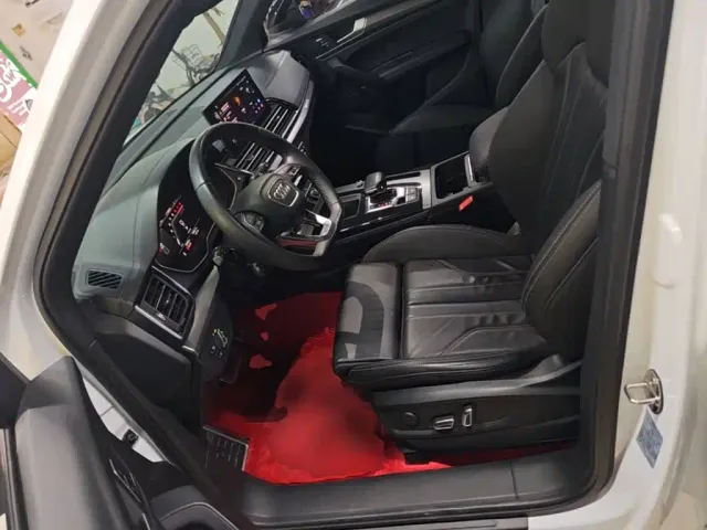 Audi Q5L — Фото автомобиля 14