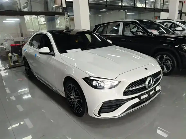 Mercedes-Benz C-Class — Фото автомобиля 3