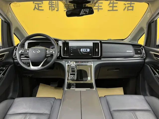 GAC Trumpchi M8 — Фото автомобиля 11