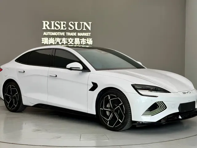 BYD Seal — Фото автомобиля 3