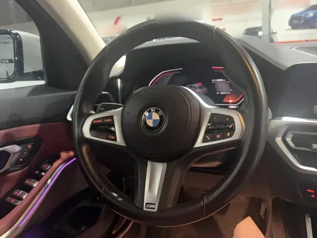 BMW 3 Series — Фото автомобиля 2