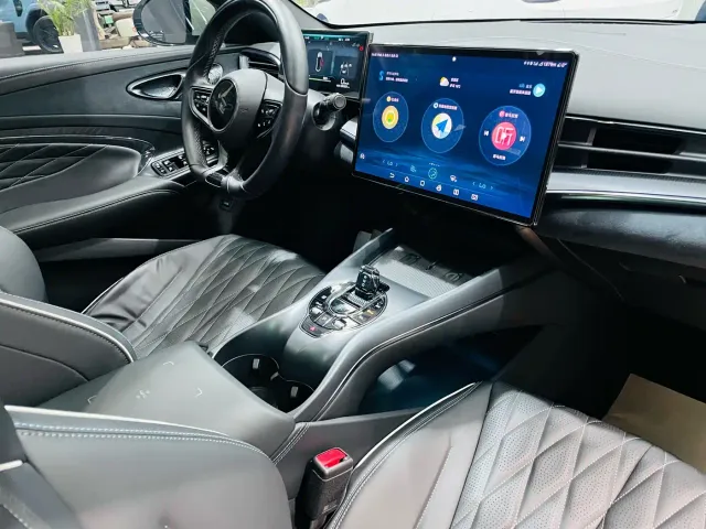 BYD Seal — Фото автомобиля 24