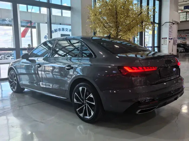 Audi A4L — Фото автомобиля 20