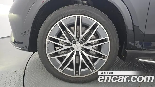 Mercedes-Benz GLE-Class — Фото автомобиля 2