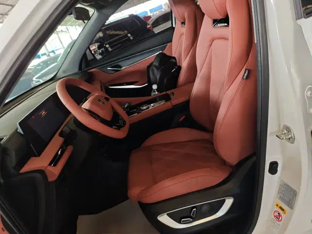 Changan CS75 Plus — Фото автомобиля 10