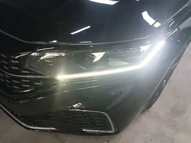 Volkswagen Passat 2023 Facelift 330TSI Starlight Elite Edition — Фото автомобиля 23