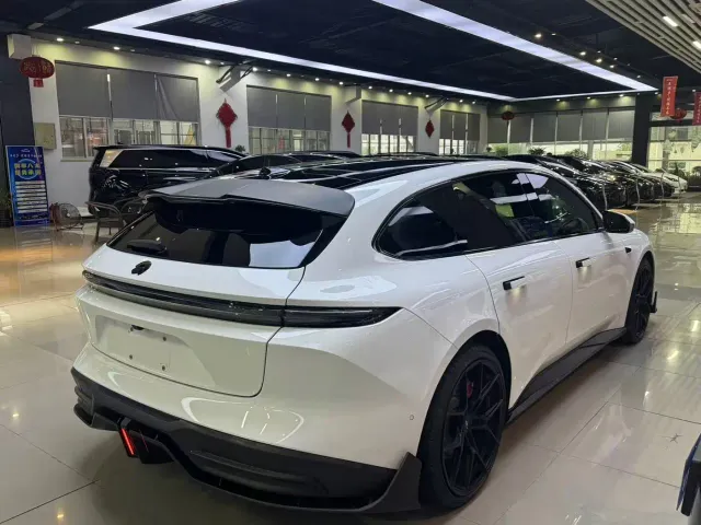 Nio ET5 Touring — Фото автомобиля 10