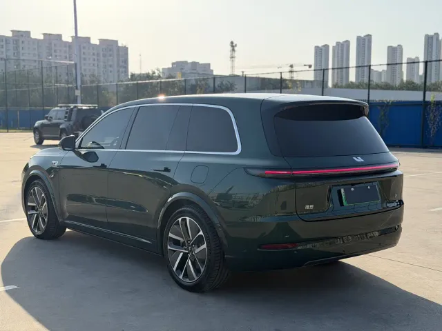 Li Auto L9 — Фото автомобиля 4