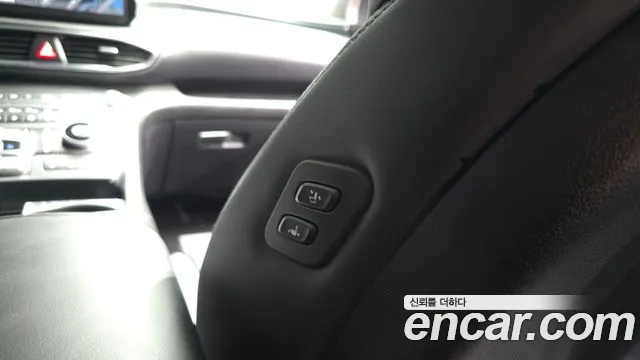 Hyundai Santafe Новый Santa Fe Бензин 2.5T 2WD — Фото автомобиля 25