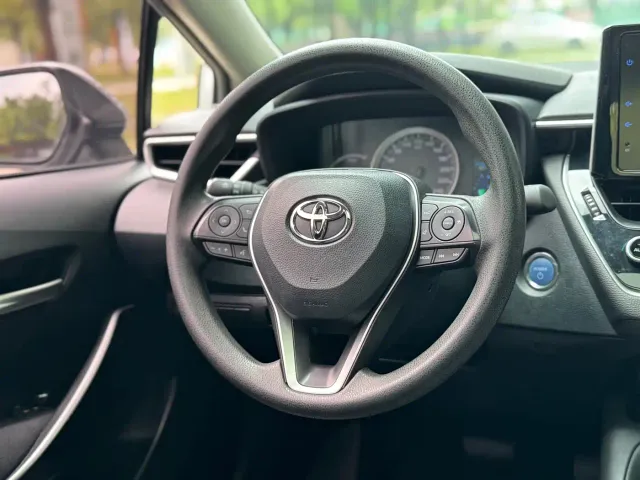 Toyota Corolla 2021 Hybrid 1.8L E-CVT Elite Edition — Фото автомобиля 13