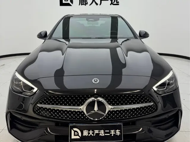 Mercedes-Benz C-Class — Фото автомобиля 2