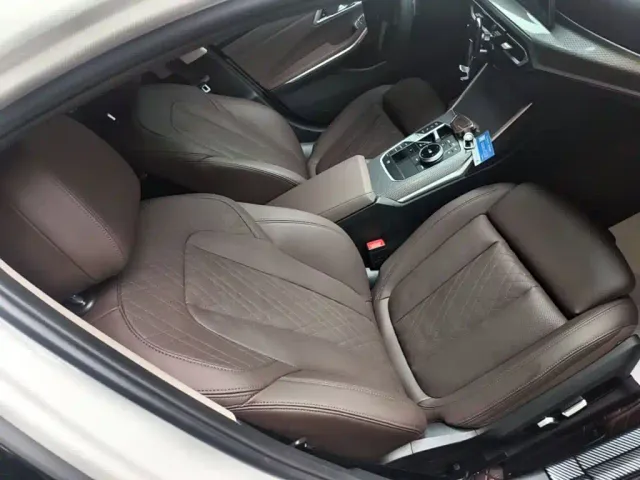 BMW 3 Series — Фото автомобиля 24
