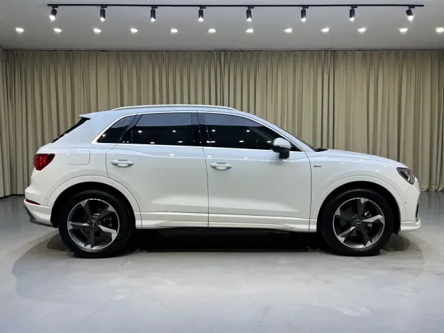 Audi Q3 — Фото автомобиля 4