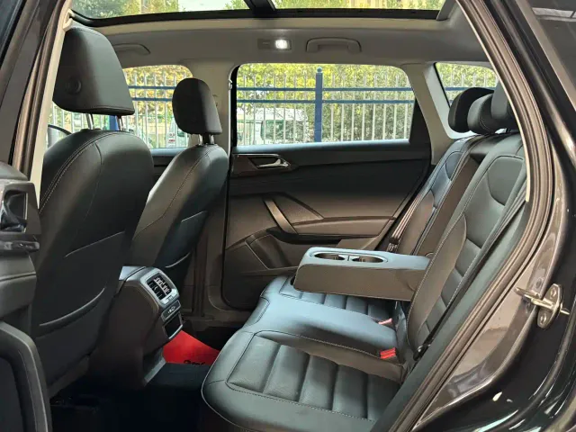 Volkswagen Tharu 2022 280TSI FWD Luxury Edition — Фото автомобиля 11