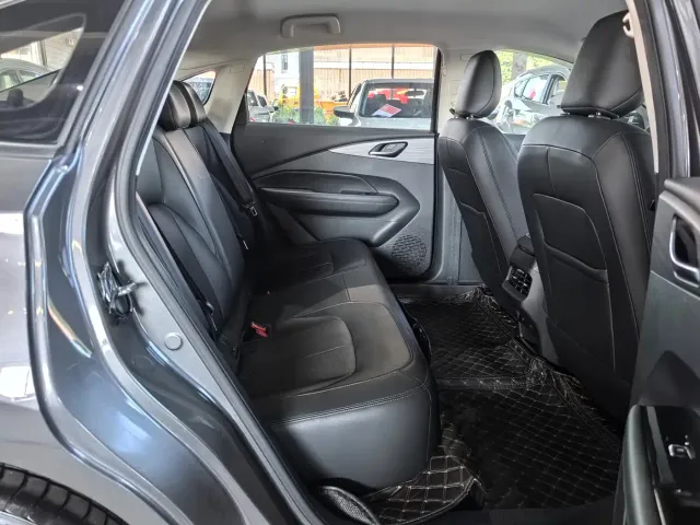 Wuling Starlight — Фото автомобиля 11