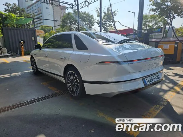 Hyundai Grandeur GN7 — Фото автомобиля 4