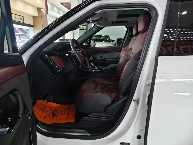Land Rover Range Rover Sport — Фото автомобиля 6