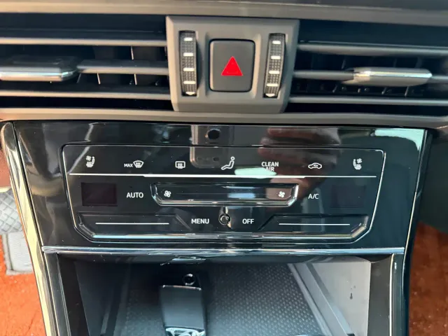 Volkswagen Passat — Фото автомобиля 10