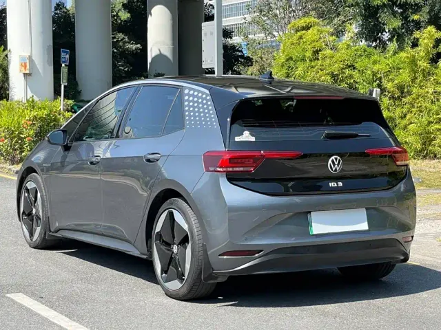 Volkswagen ID.3 — Фото автомобиля 22