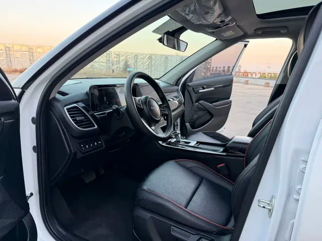 Kia Seltos — Фото автомобиля 8