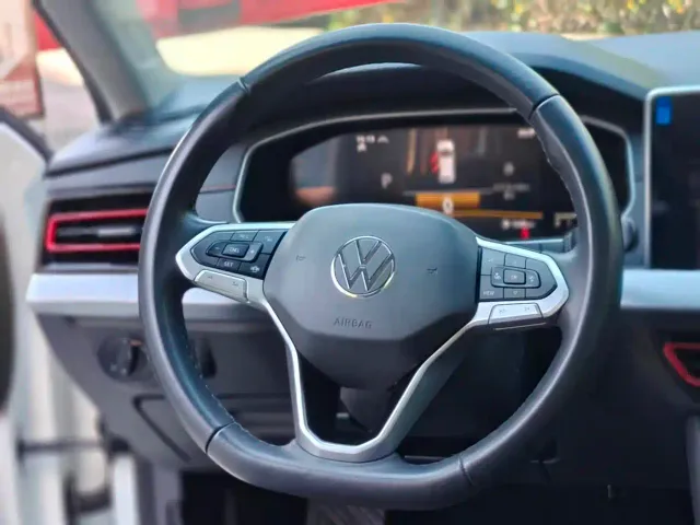 Volkswagen Lavida — Фото автомобиля 13