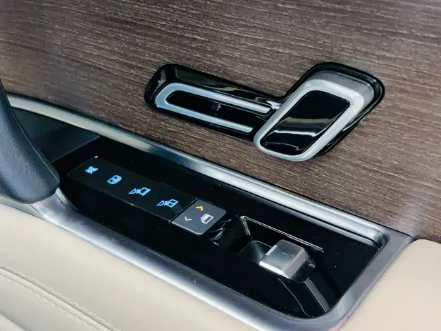 Land Rover Range Rover — Фото автомобиля 17