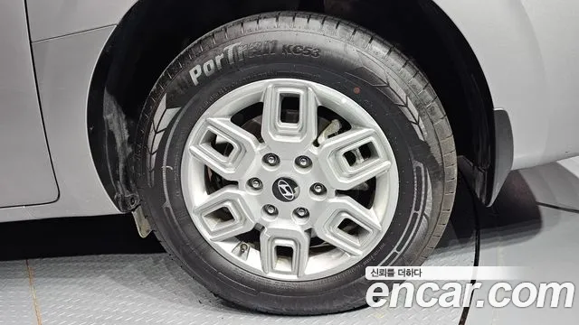 Hyundai Staria — Фото автомобиля 21