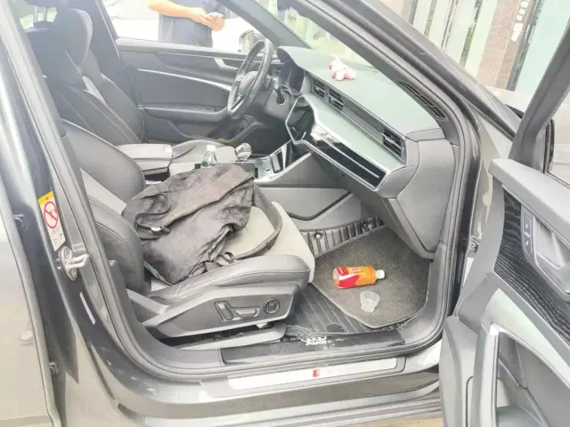 Audi A6L — Фото автомобиля 10