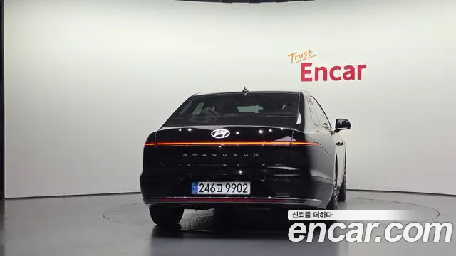 Hyundai Grandeur GN7 — Фото автомобиля 4