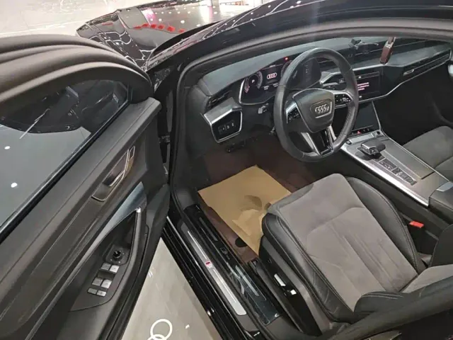 Audi A6L — Фото автомобиля 15