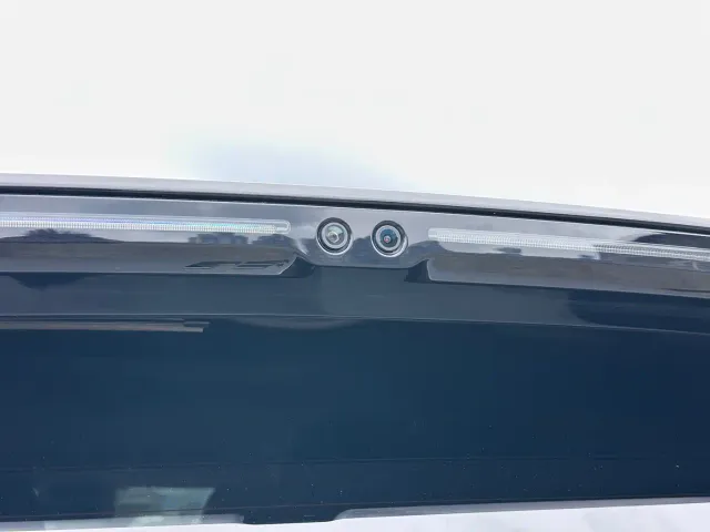 Li Auto i8 — Фото автомобиля 10