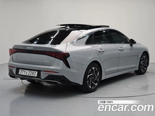 Kia K5 Generation 3 — Фото автомобиля 4