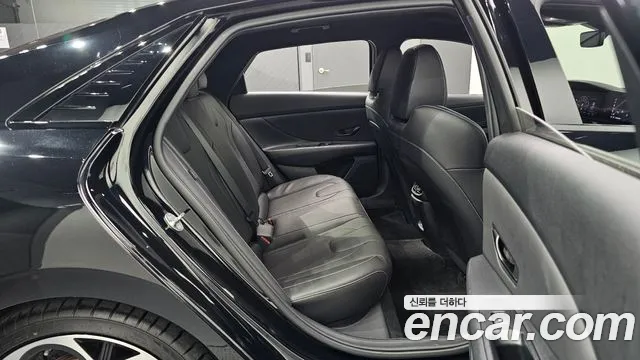 Hyundai Avante CN7 — Фото автомобиля 11