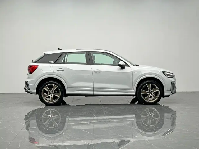 Audi Q2L — Фото автомобиля 7