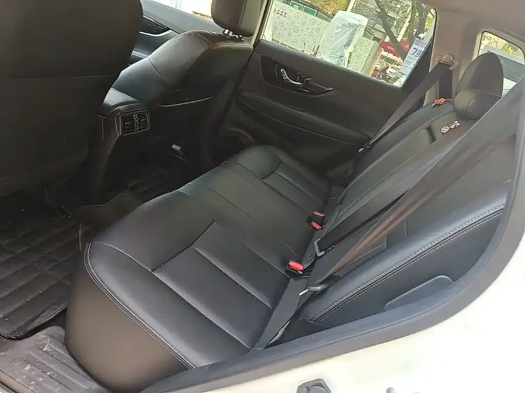 Nissan X-Trail 2025 Honor 2.0L 2WD Sincere Edition — Фото автомобиля 16