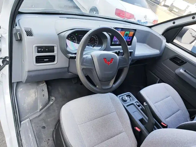 Wuling Yangguang — Фото автомобиля 9