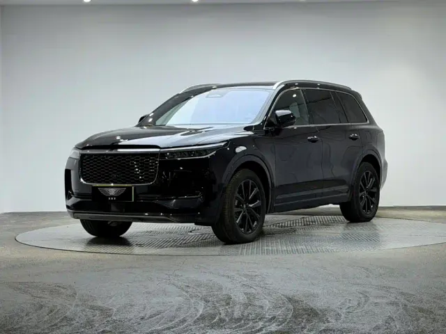 Фотография автомобиля — Li Auto ONE