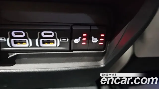 Jeep Cherokee Grand Cherokee(WL) 3.6 Overland — Фото автомобиля 2