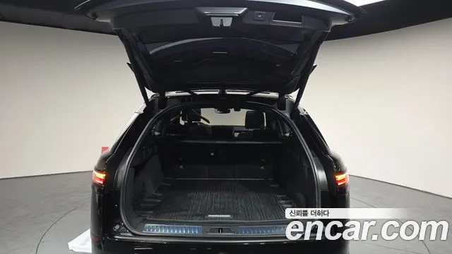 Land Rover Range Rover Velar — Фото автомобиля 20