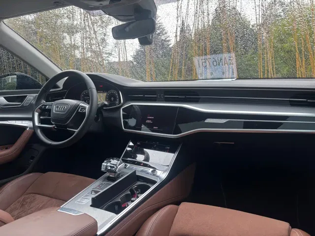 Audi A7L — Фото автомобиля 18